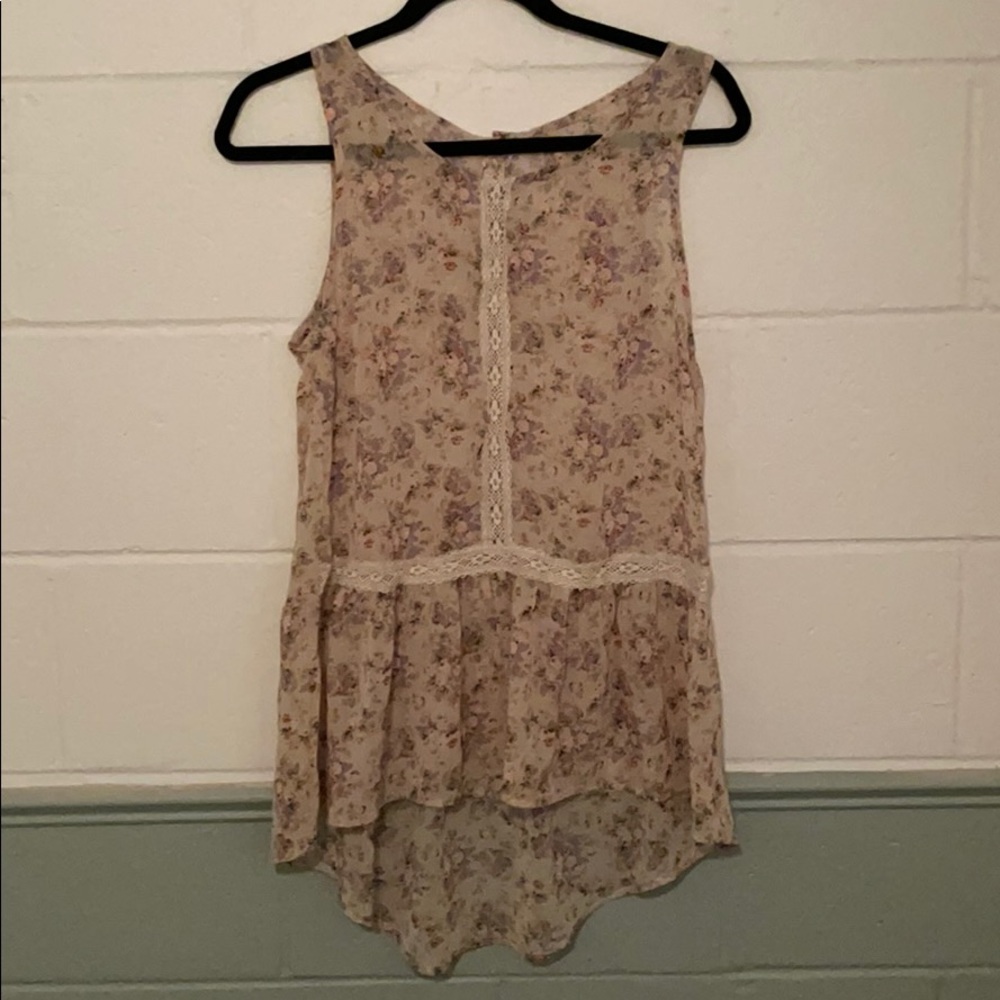 HI/LOW BILLOWY BOHO TANK WITH LACE DETAIL